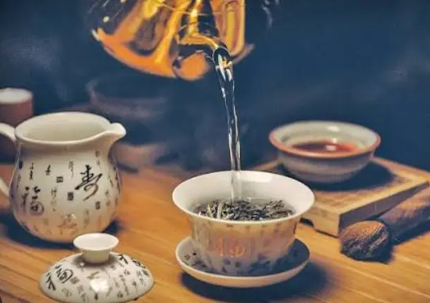 上海云南蜂蜜饵块：藏在九元茶馆里的特色小食，一口惊艳！